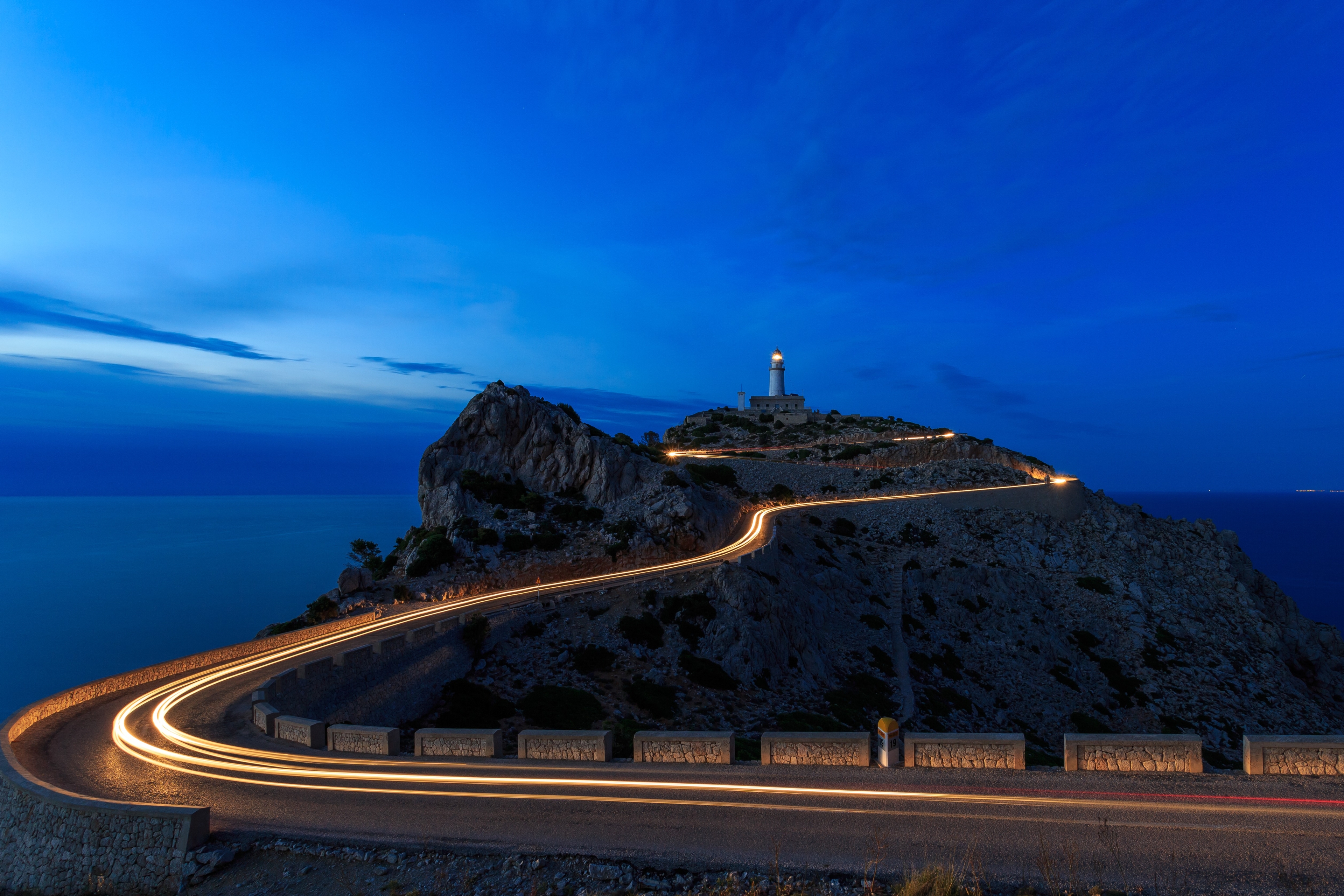 Kohler Energy is now Relhko launch image - lighthouse mountain road sky
shutterstock_offset_1875033262.jpg